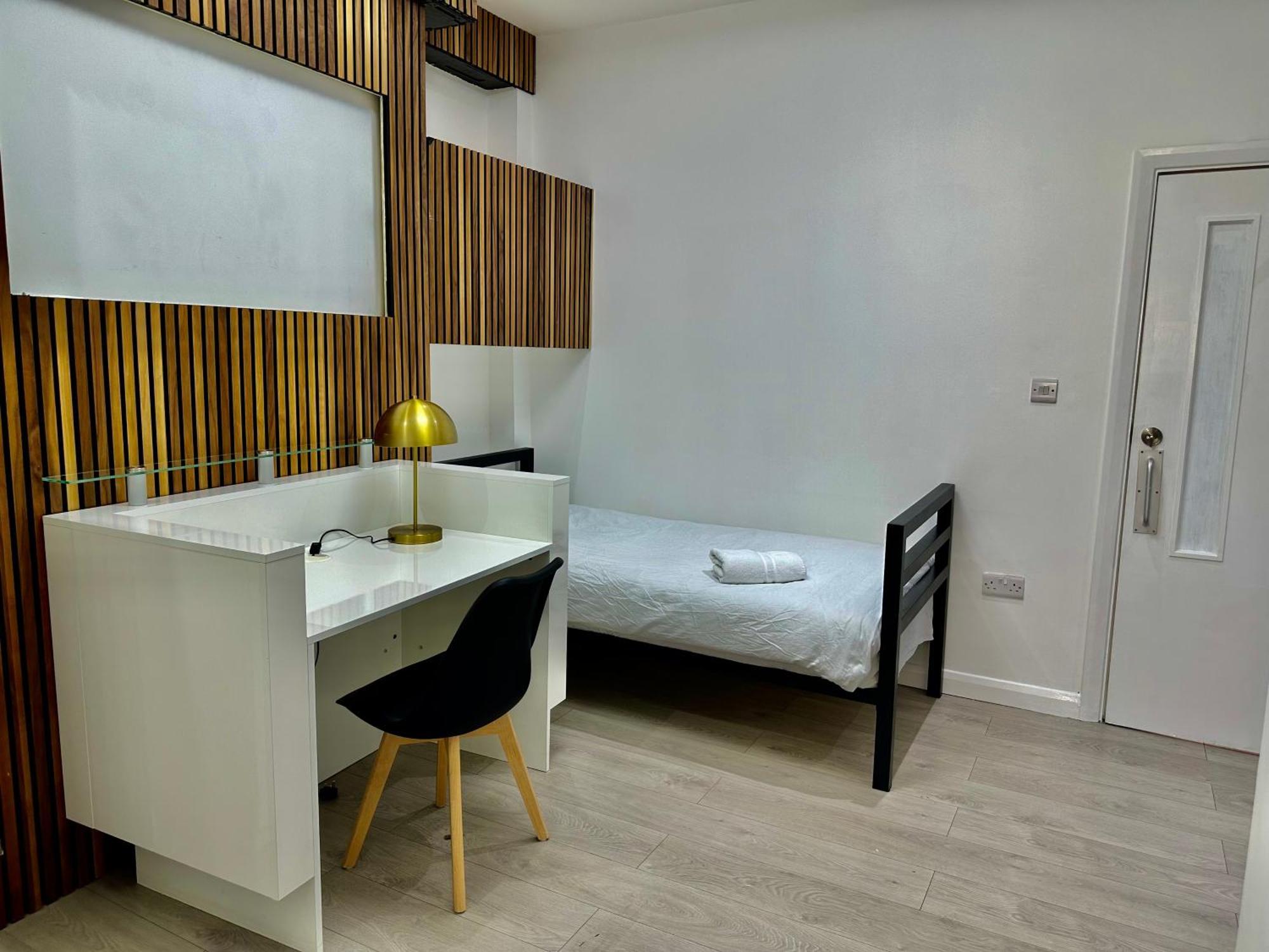 Westferry Two Appartement Londen Buitenkant foto