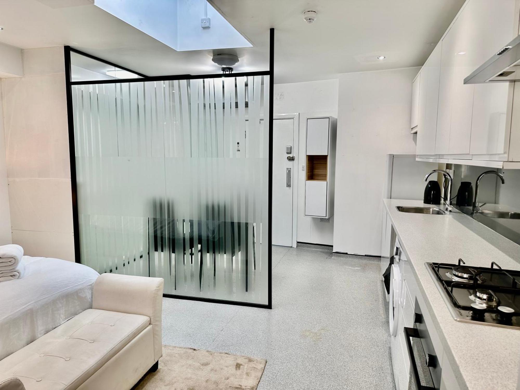 Westferry Two Appartement Londen Buitenkant foto
