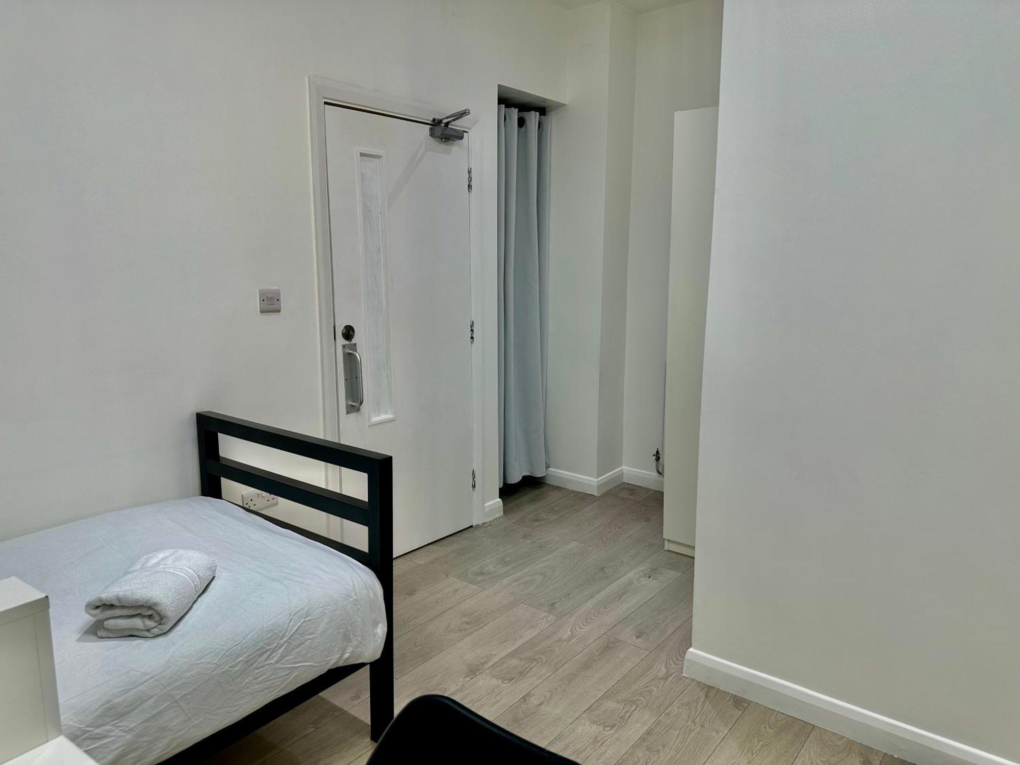 Westferry Two Appartement Londen Buitenkant foto